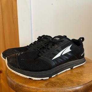 Altra women’s solstice xt2